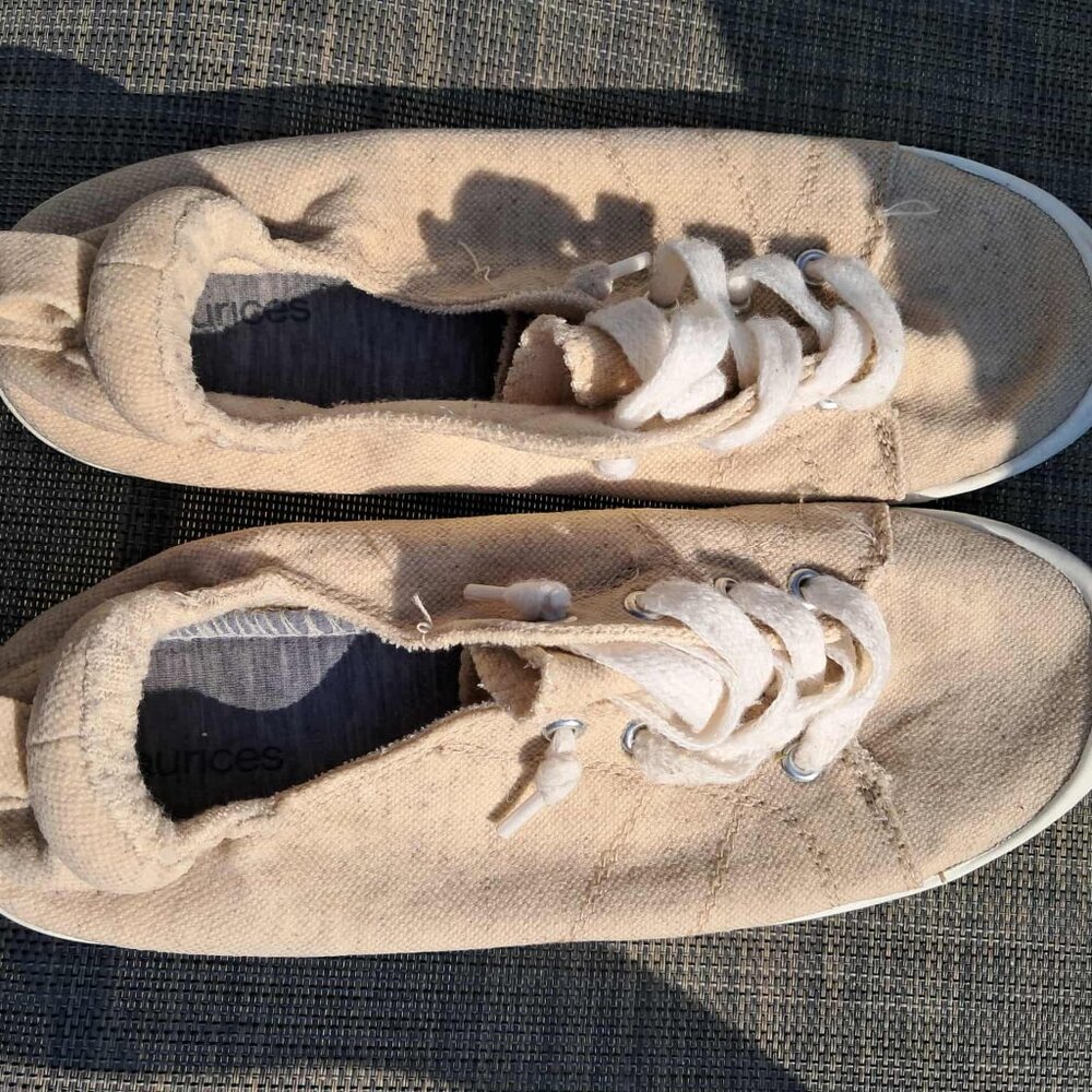 MAURICES WOMENS SHOES SIZE 9 M